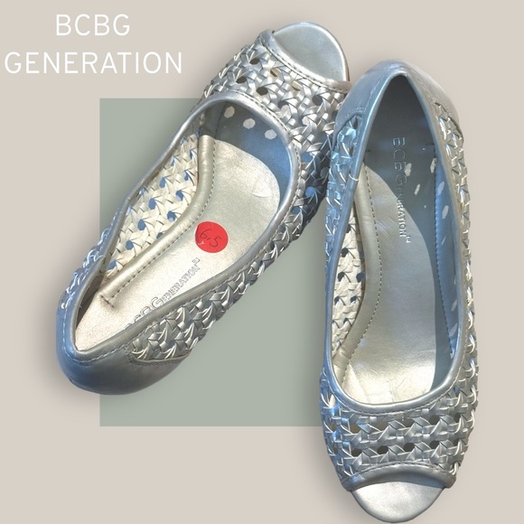 BCBGenervation Tylar Silver Woven Open Toe Wedge Heel - Size 6.5 - Picture 10 of 16